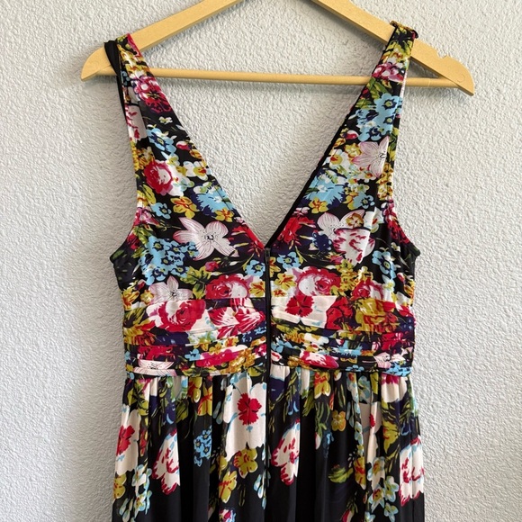 Ever Pretty Double‎ V-neck Floral Maxi Dress Size Medium NWT - Picture 4 of 8